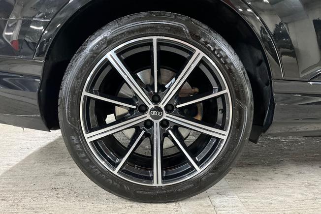 Audi Q7 Photo 5