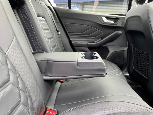 Ford Focus Photo autoimg-5d43d68d05cb1ed4d8490ab40bb5d8537cb35d03.jpg