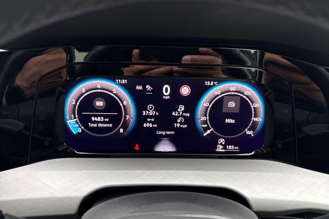 VOLKSWAGEN Golf Photo 15