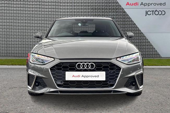 AUDI A4 Photo 8
