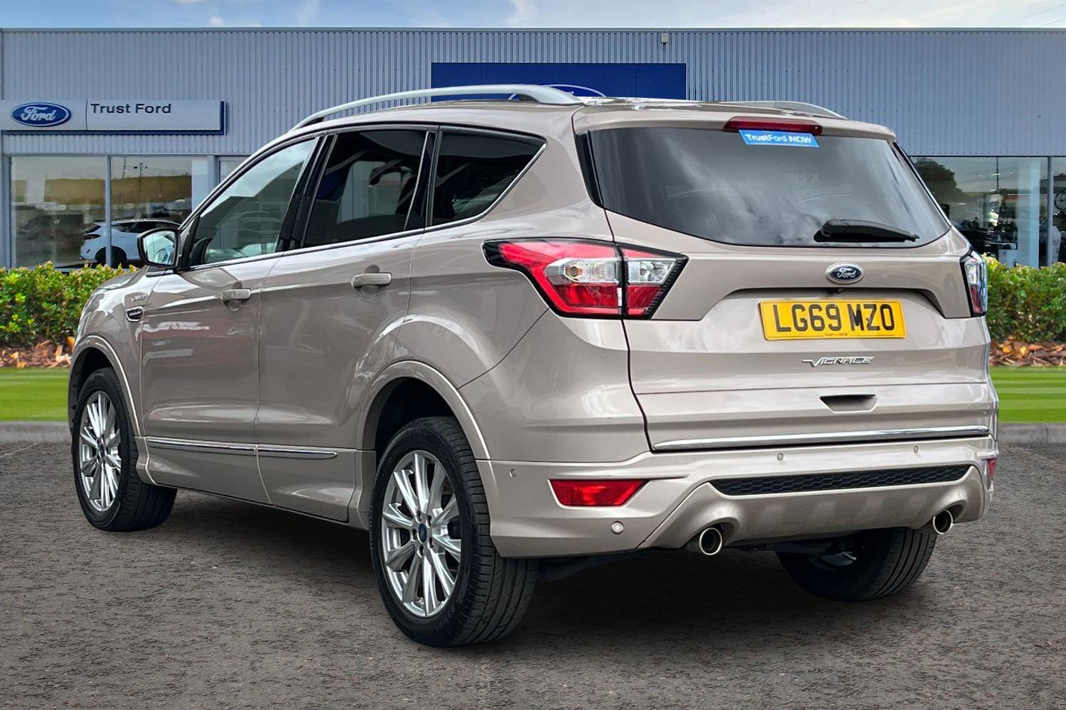 Ford KUGA Photo 1