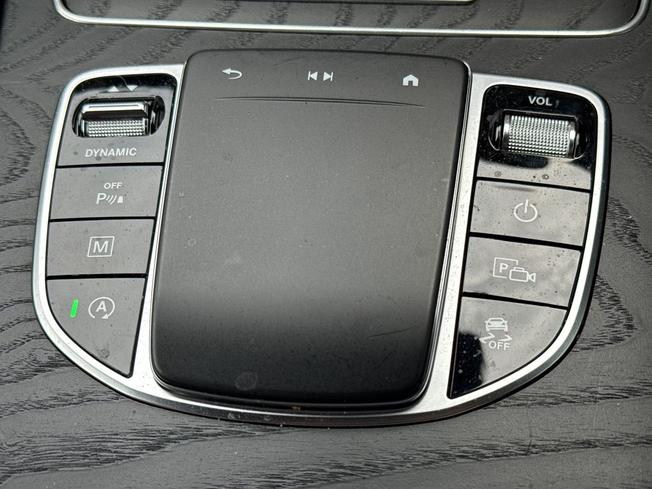 MERCEDES-BENZ GLC Photo 54