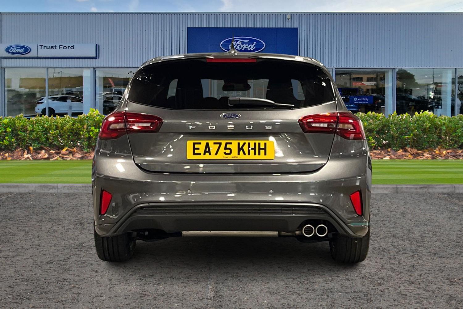 Ford Focus Photo 6
