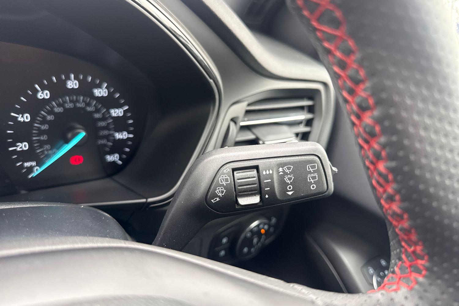 Ford FOCUS Photo 14