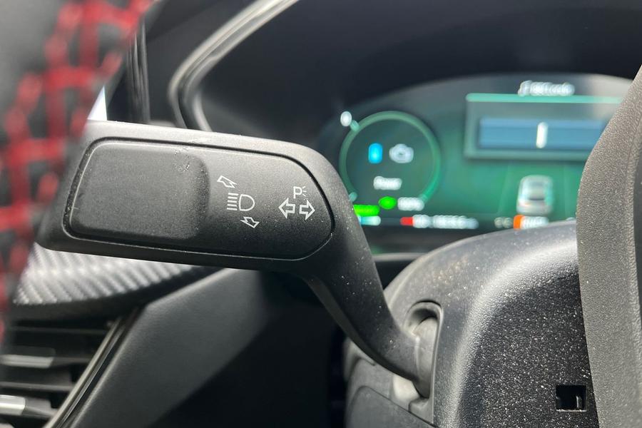 Ford KUGA Photo autoimg-5d560203c805422d1d3603a1e30eceaf01d33b99.jpg