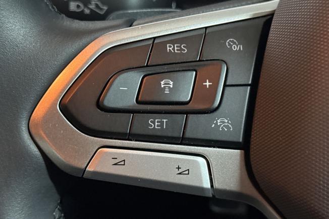 VOLKSWAGEN Polo Photo 16