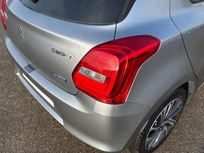 SUZUKI Swift Photo 23