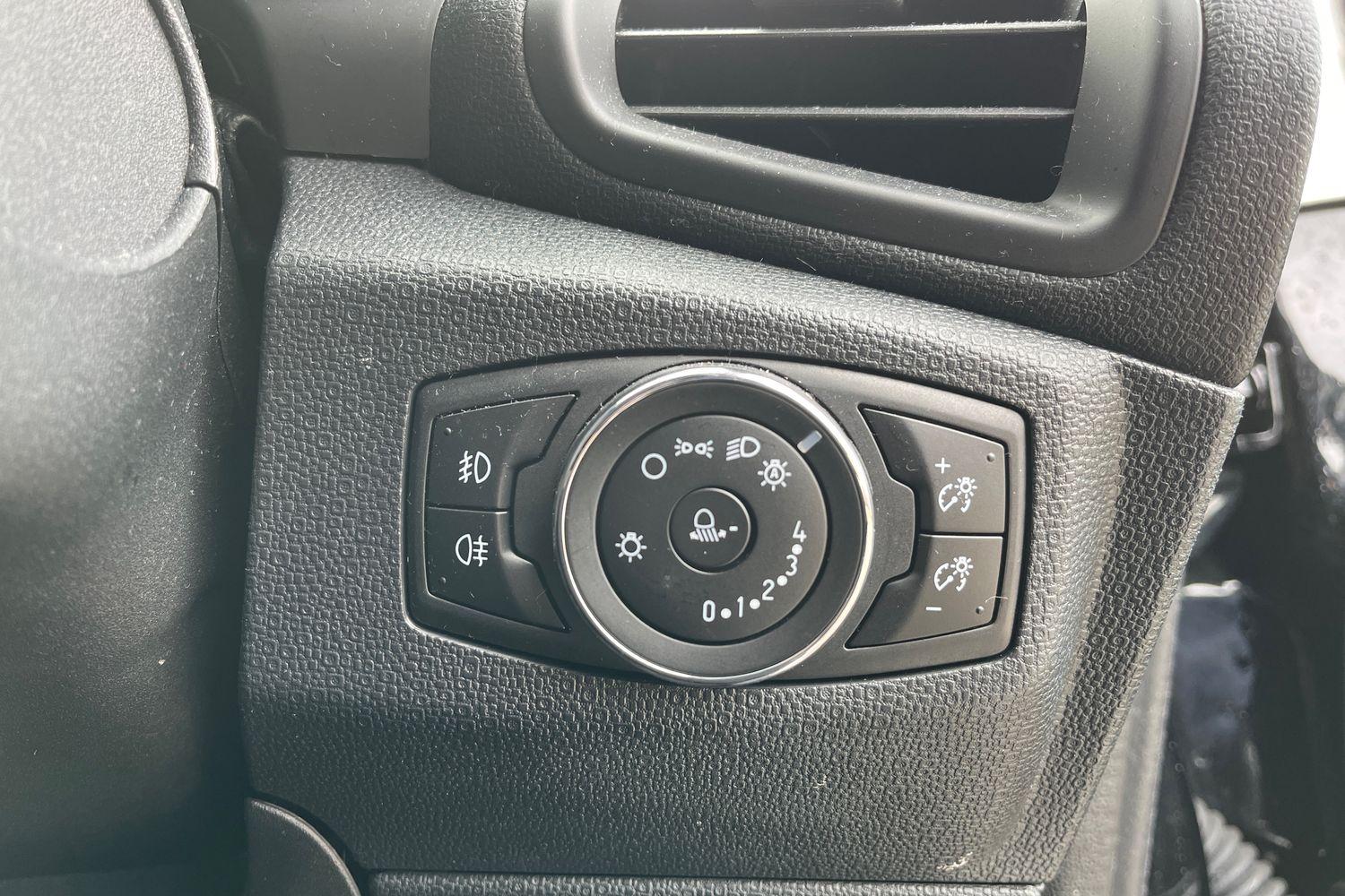 Ford ECOSPORT Photo 24