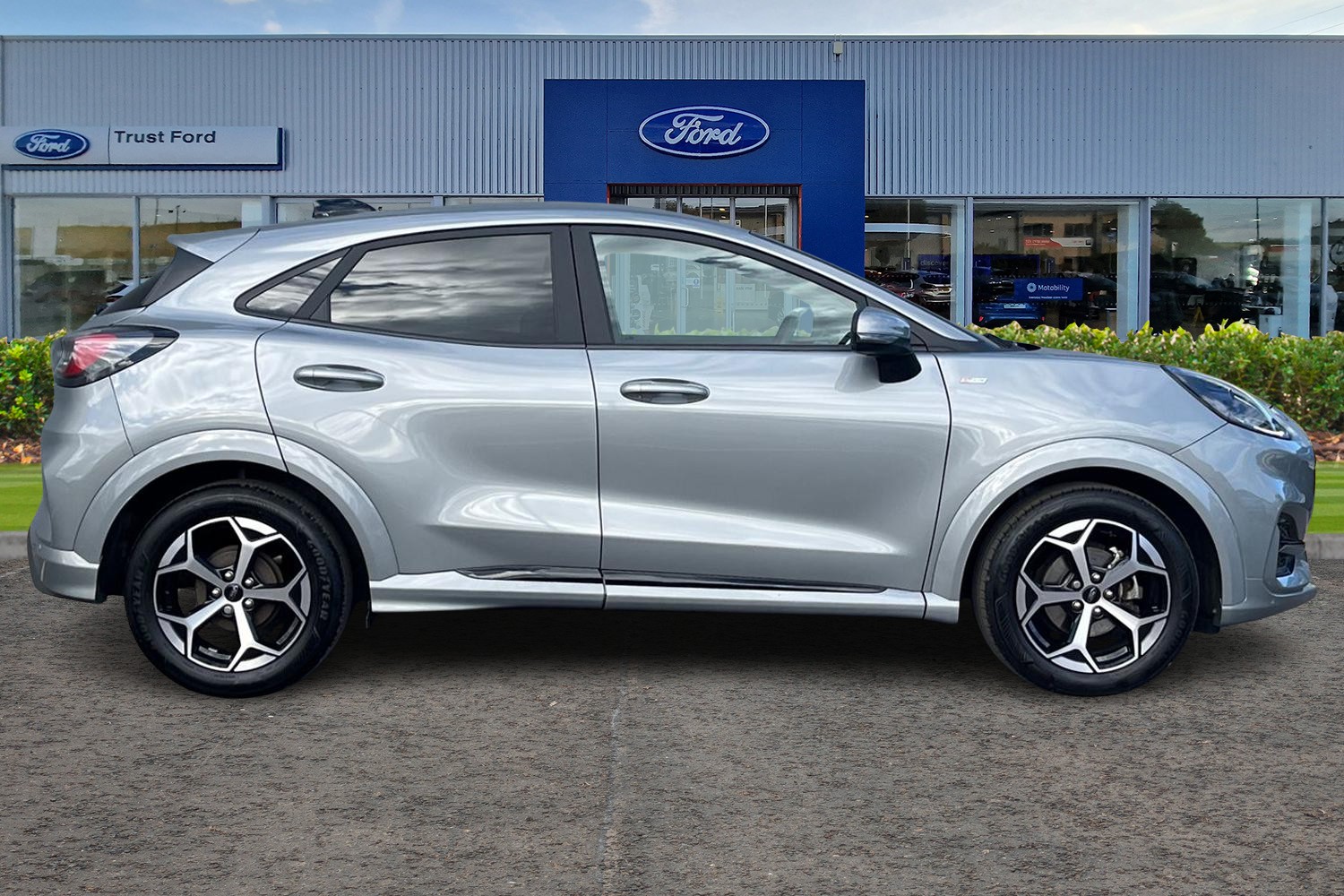 Ford PUMA Photo 2