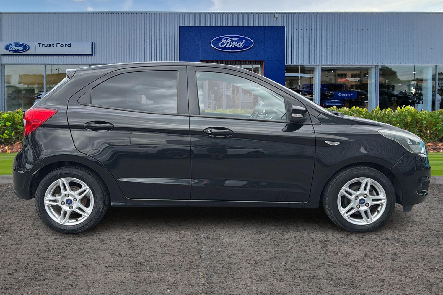 Ford KA+ Photo 2