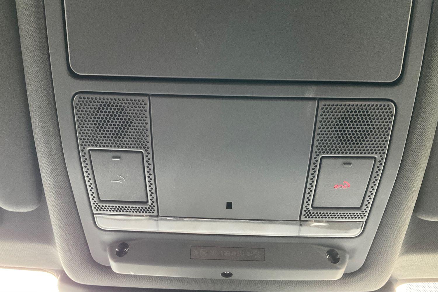 Land Rover Discovery Sport Photo 31