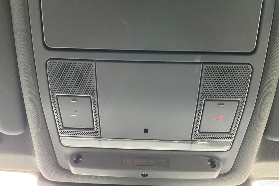 Land Rover Discovery Sport Photo autoimg-5d6c70885ff737274bee308b4a7f9c1583c7a188.jpg