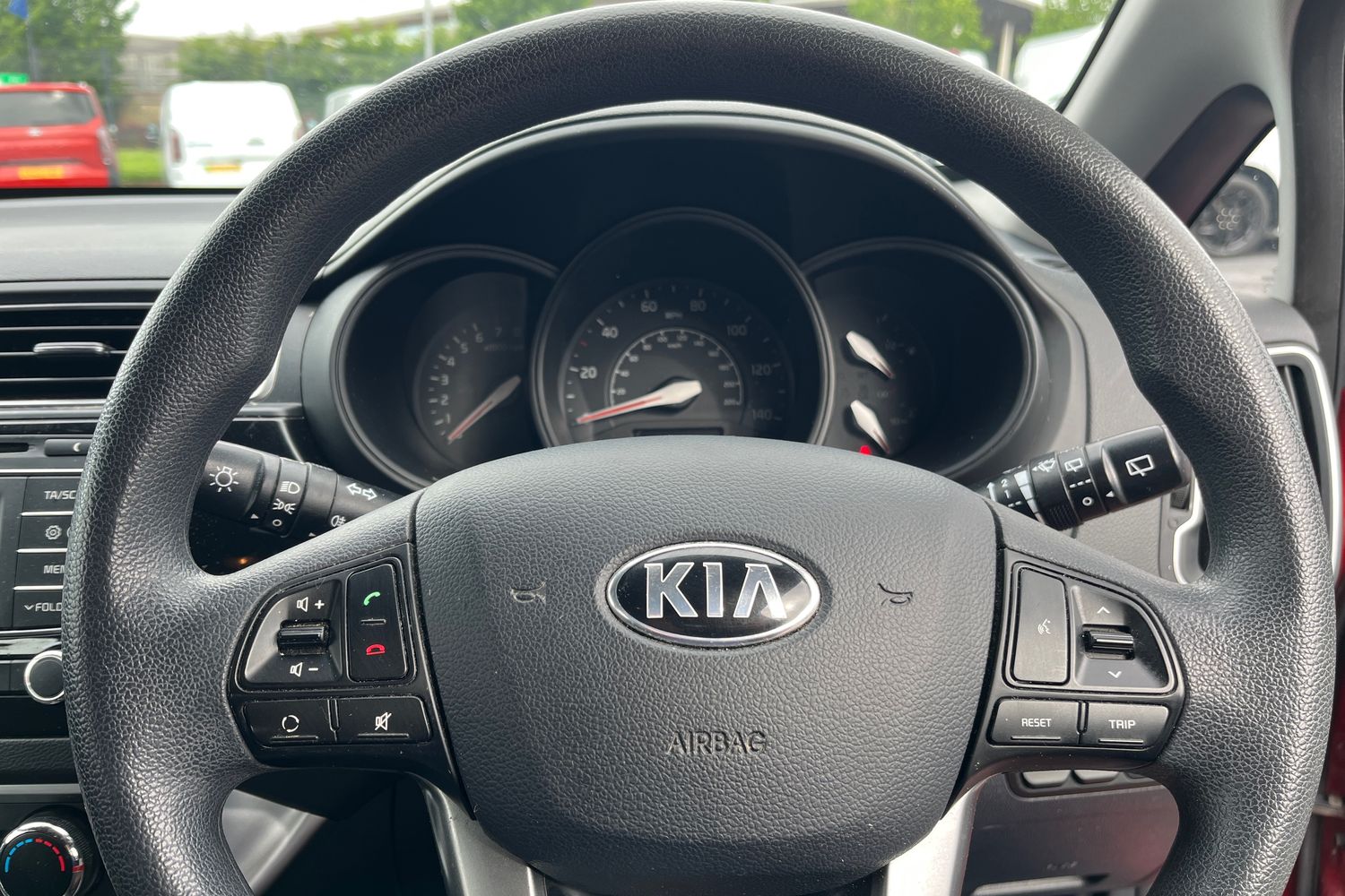 Kia RIO Photo 11