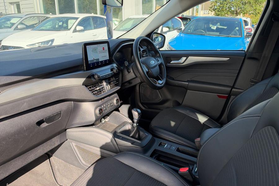 Ford KUGA Photo autoimg-5d7446f47c69a9641dd9536903b848f402e02851.jpg
