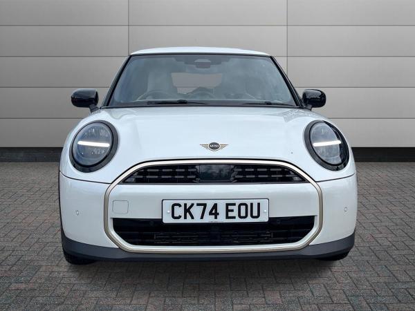MINI Cooper Photo autoimg-5d74c7bceef967063b546abd82cf5aab05283129.jpg