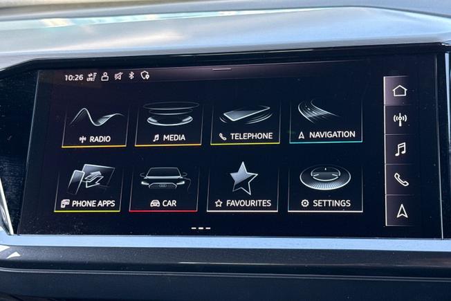 AUDI Q4 E-Tron Photo 13