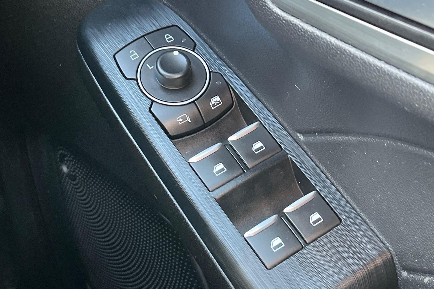 Ford KUGA Photo 15