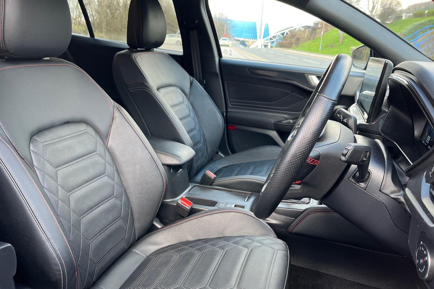 Ford FOCUS Photo 16