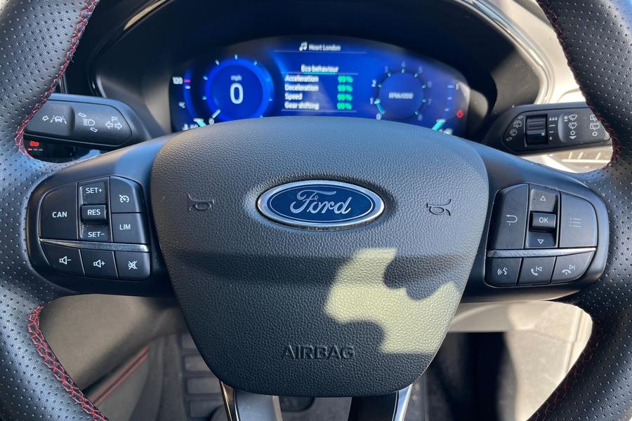 Ford FOCUS Photo autoimg-5d78d35cd17ccf6b858ca2f93bd99f24d49f30a0.jpg