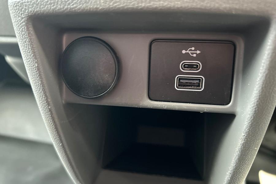 Ford TRANSIT CUSTOM Photo autoimg-5d78e9f55123ebcf6655751752eb5854f53b7284.jpg