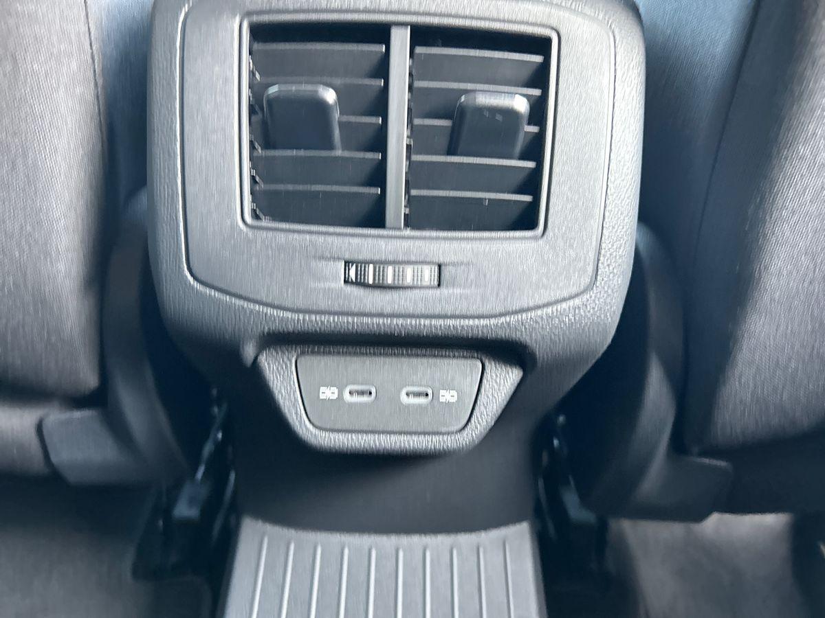 Volkswagen T-roc Photo autoimg-5d7a83c4f2a636a7993e005ffe4e17942e47ac24.jpg