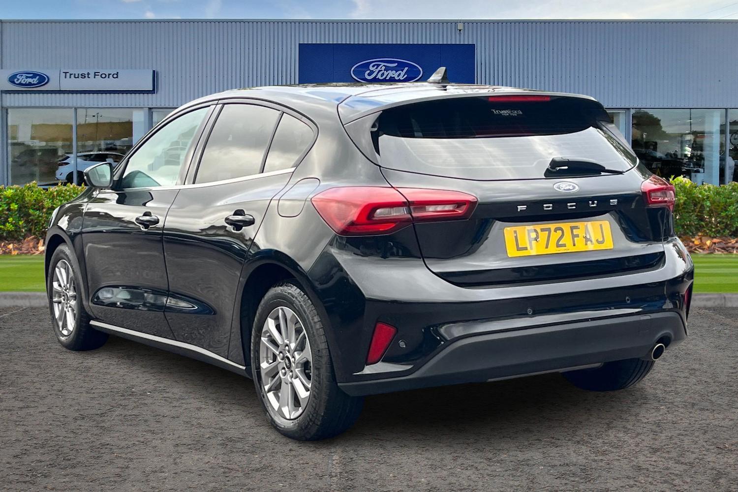 Ford Focus Photo 1