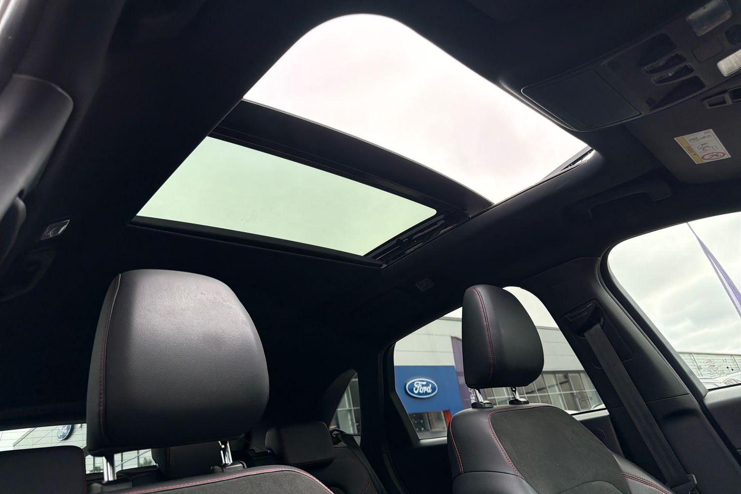 Ford Kuga Photo 36