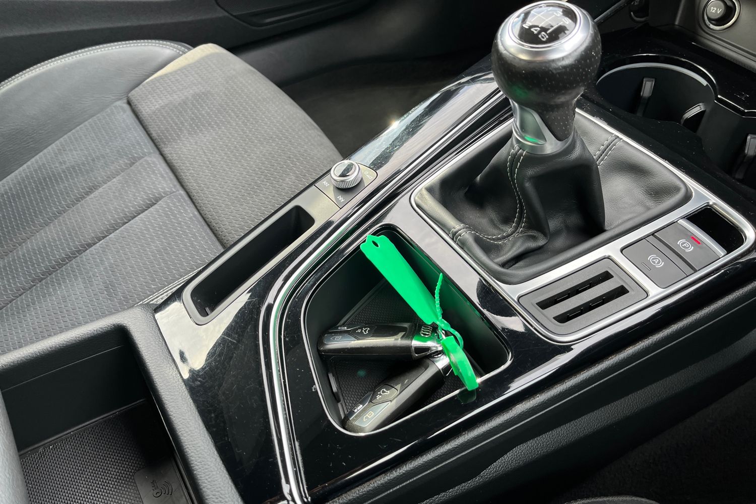 Audi A4 Photo 21