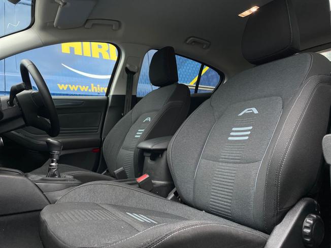 Ford Focus Photo 37