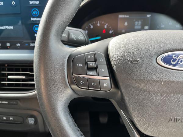 Ford Focus Photo autoimg-5d8f5231445d325cfda7fd2c6b39e3fb1d7b6380.jpg