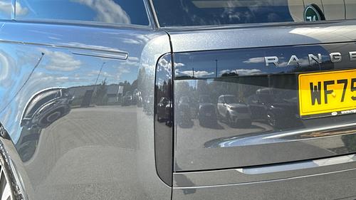 Land Rover Range Rover Photo autoimg-5d93761572038c017e1176bdefc909280671e98d.jpg