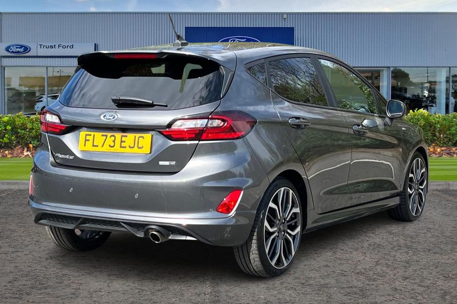 Ford FIESTA Photo autoimg-5d95db8beee8cabe61dd333828a83e92d6e3afd0.jpg
