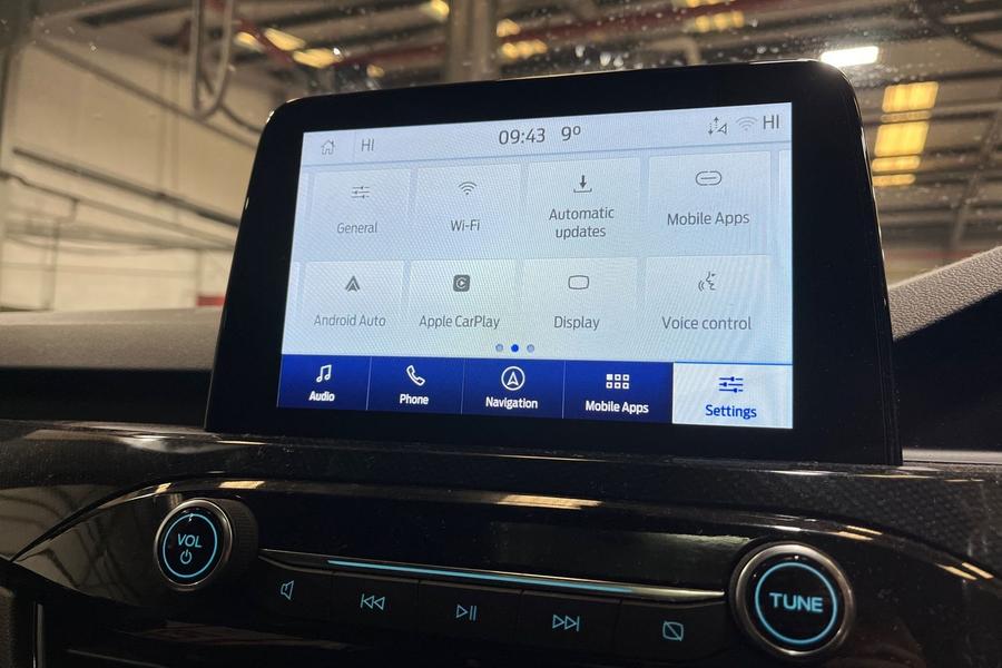 Ford KUGA Photo autoimg-5d981aca71ea9d917fa1d31ee0d7e687b8fd11cd.jpg