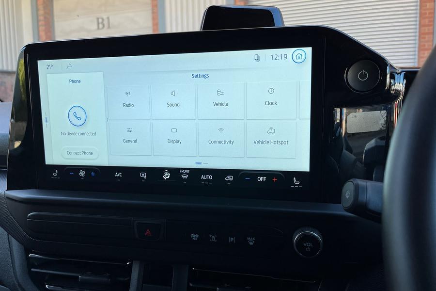 Ford E-TRANSIT CUSTOM Photo autoimg-5d984b2b8086699a3857253f7988fda1e972dbf3.jpg