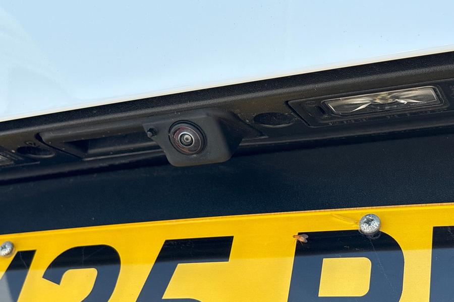 Ford Explorer Photo autoimg-5d9d4d70570b2b824c6354095a5bef311c579290.jpg
