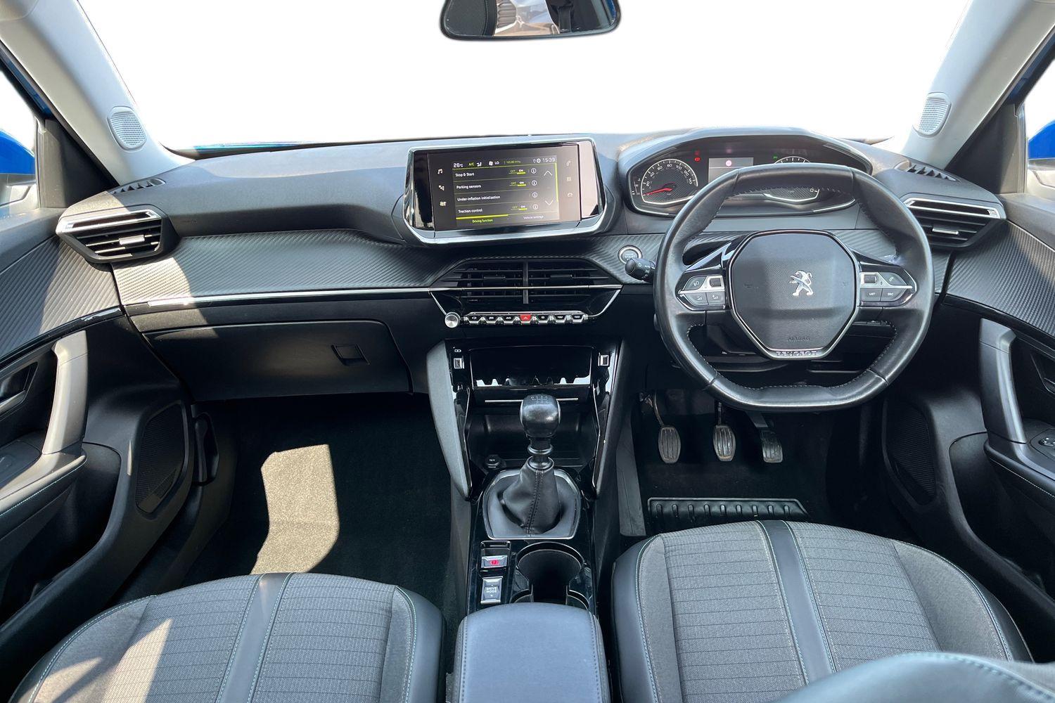 Peugeot 2008 Photo 9