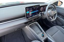 VOLKSWAGEN T-Roc Photo 2