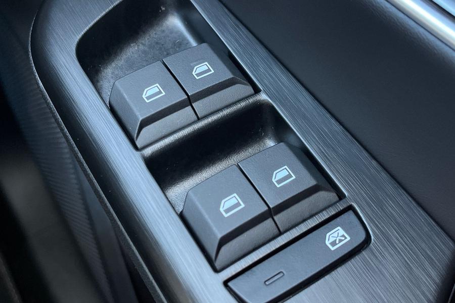 MG Motor UK ZS Photo autoimg-5da08c9a4751a7a386e753958dae9f9a3e2fc8df.jpg