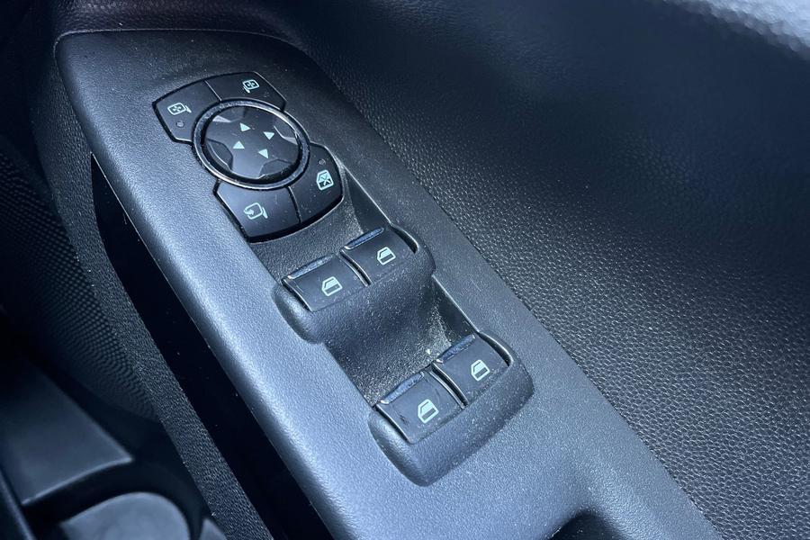 Ford ECOSPORT Photo autoimg-5da121c4146a45ce9a3a2fcac3b061e312cc8003.jpg