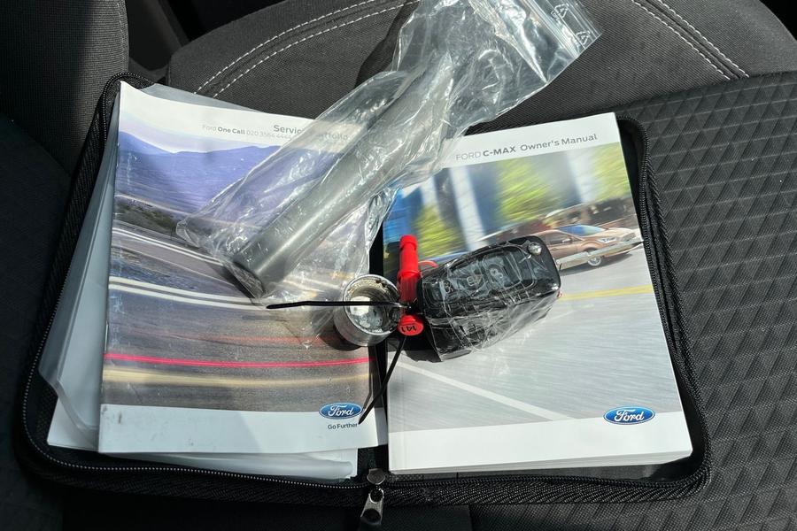 Ford C-MAX Photo autoimg-5da6def1ea5c6279820a1d4b8f79f5df05946be9.jpg