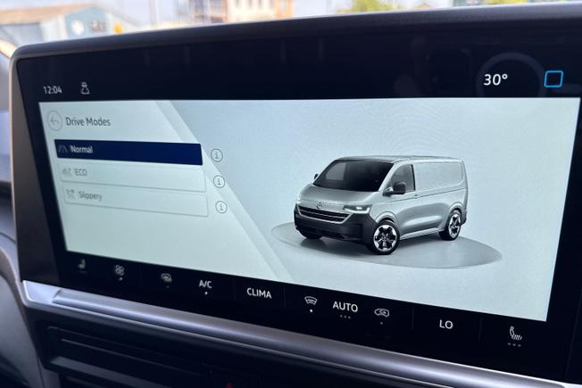 VOLKSWAGEN Transporter Photo 36