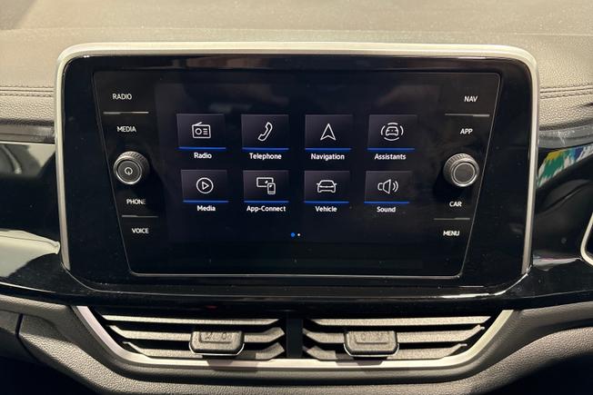 VOLKSWAGEN T-Roc Photo 26
