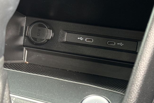 VOLKSWAGEN Tiguan Photo 29