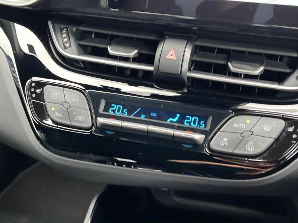 Toyota C-HR Photo autoimg-5db613f59e3c88d5232da473030a58ebf78bc4da.jpg