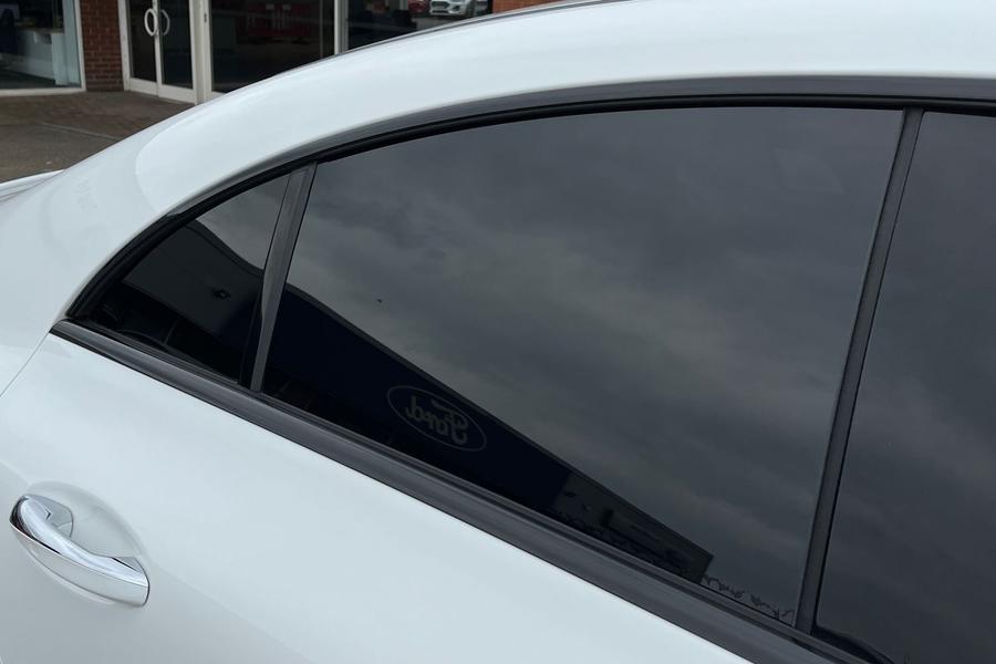 Mercedes-Benz CLA Photo autoimg-5db67945d4ce7786ca0243ce4cba83cba4fbaaf9.jpg