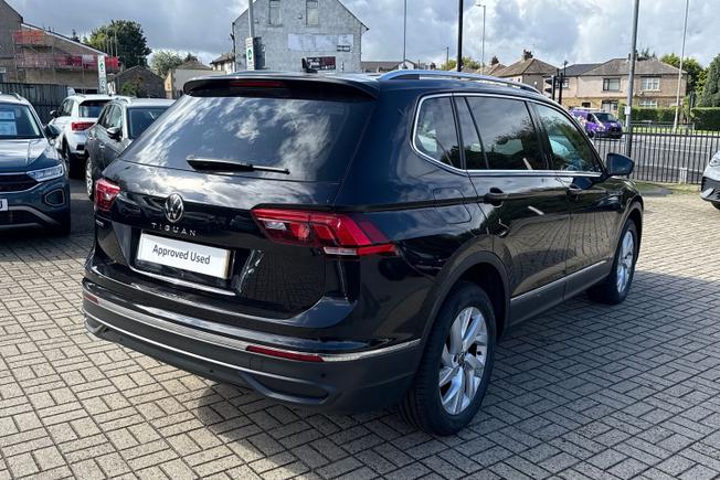 VOLKSWAGEN Tiguan Allspace Photo 28