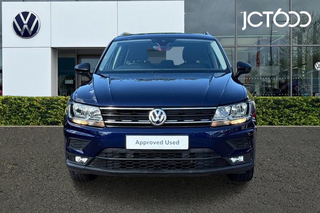 VOLKSWAGEN Tiguan Photo 8