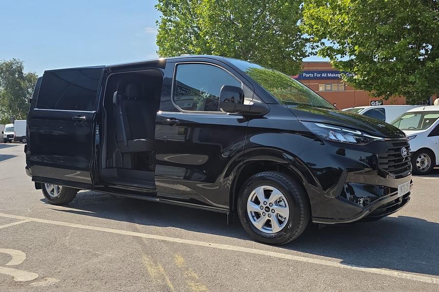 Ford Transit Custom Photo autoimg-5db7cd908d4119974cd75fcd4976a320b0571c7a.jpg