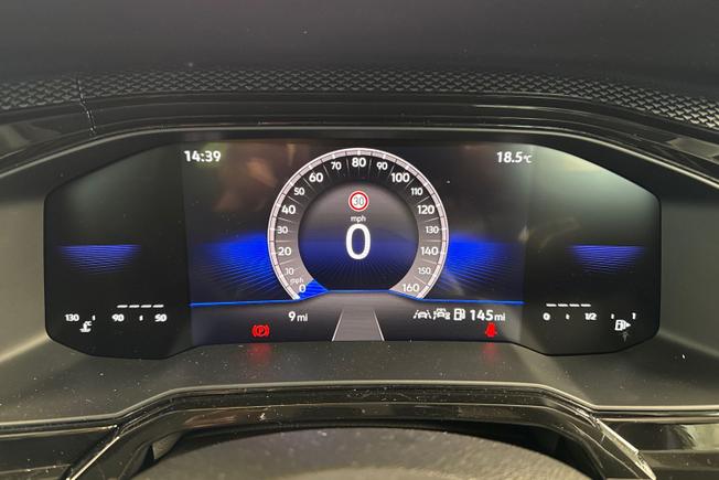 VOLKSWAGEN Polo Photo 15