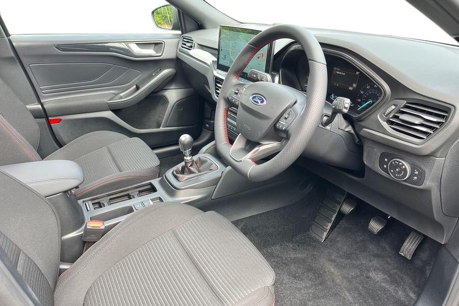 Ford FOCUS Photo autoimg-5dbaf08f5c196badb60a8daccd0e2156269f4f00.jpg